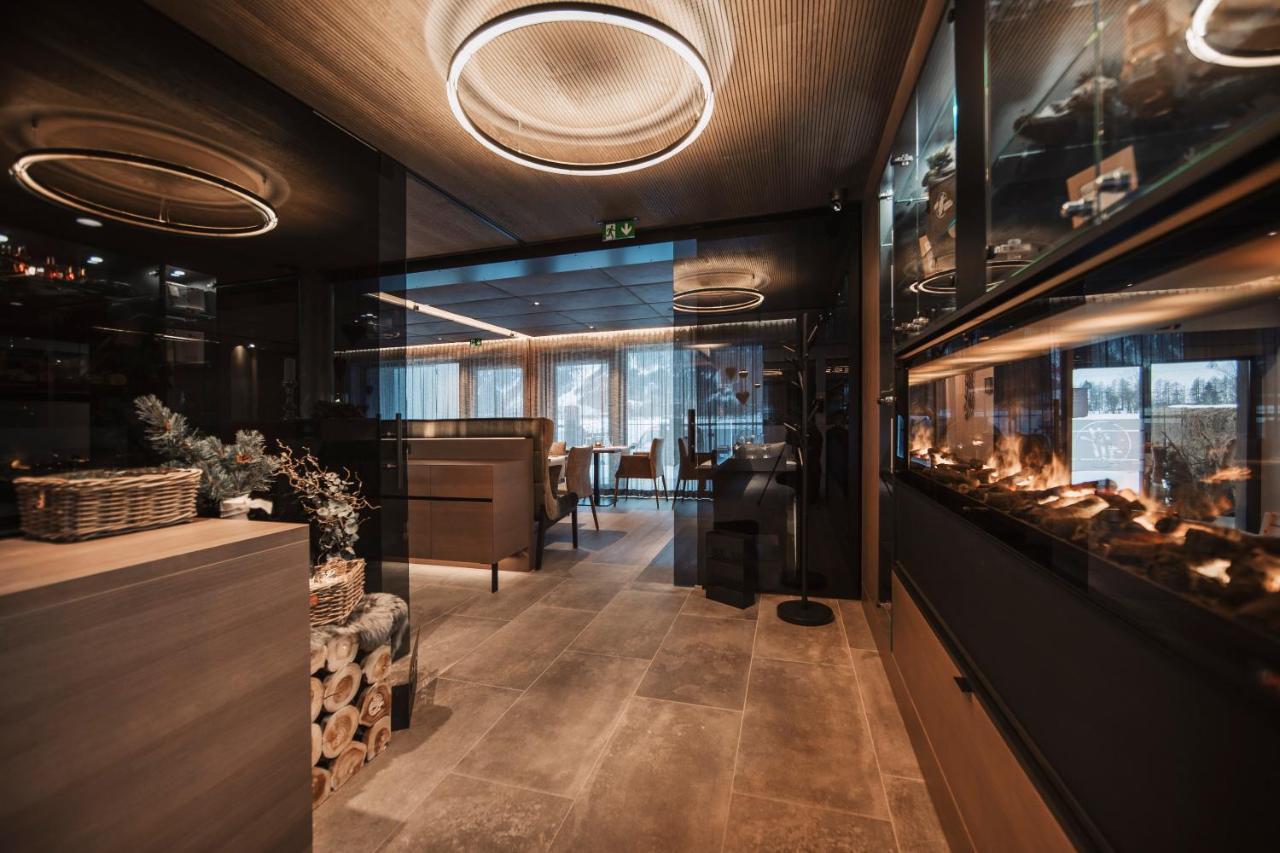 Vier Studios & Restaurant Лангенфельд Экстерьер фото