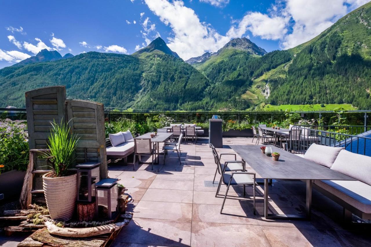 Vier Studios & Restaurant Лангенфельд Экстерьер фото